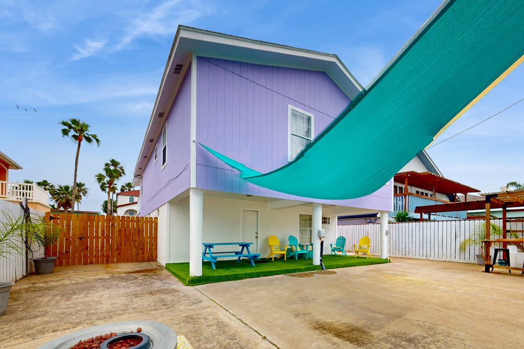 Beach & Chill at 109 E Dolphin