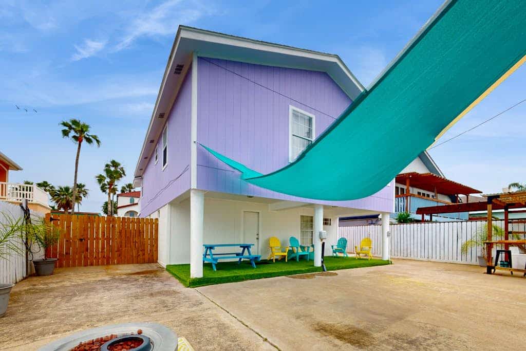 Beach & Chill at 109 E Dolphin