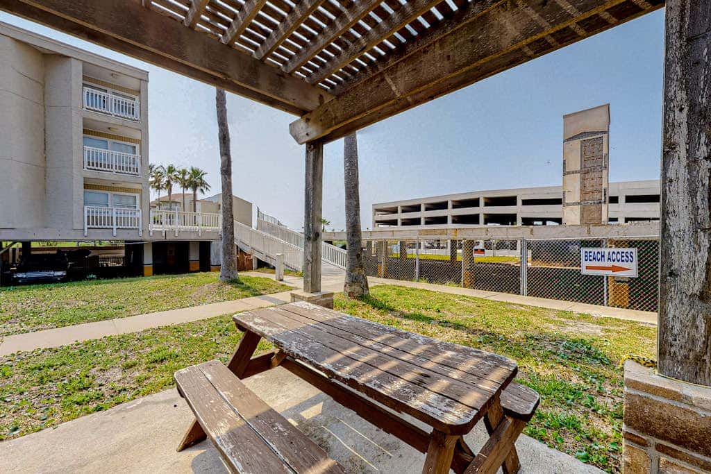 Gulf Point Condominiums #1314