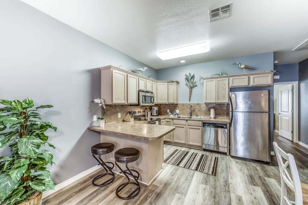 Palm Bay 504 - Heated Pool & Dog-Friendly