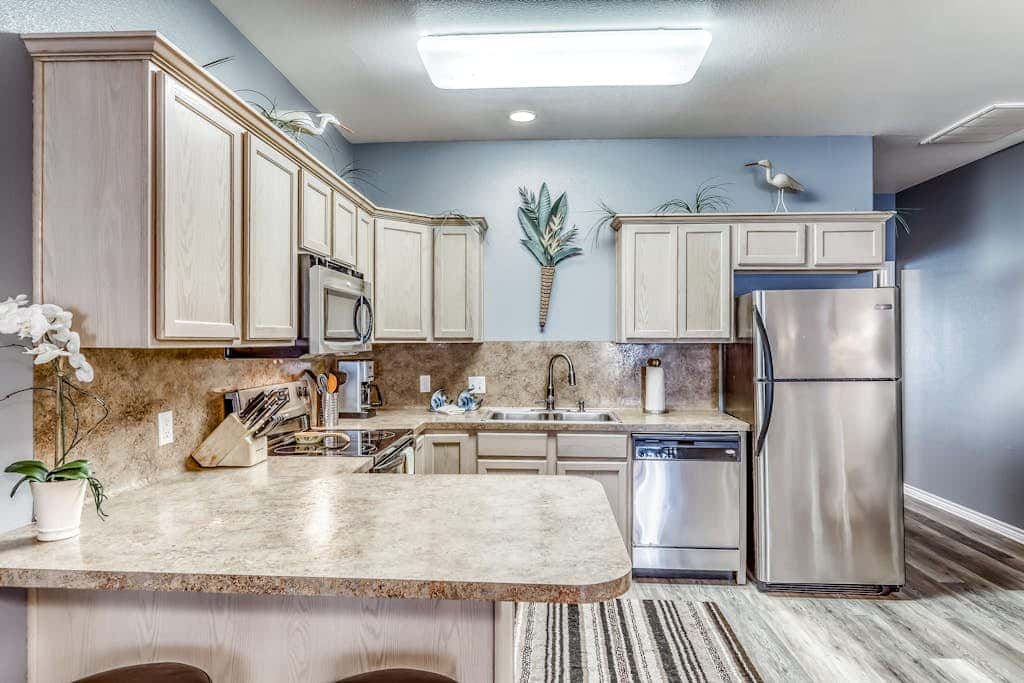 Palm Bay 504 - Heated Pool & Dog-Friendly