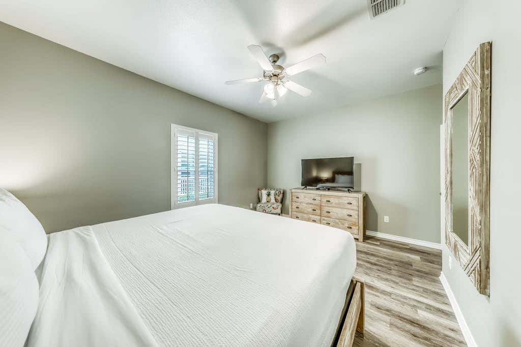 Palm Bay 504 - Heated Pool & Dog-Friendly