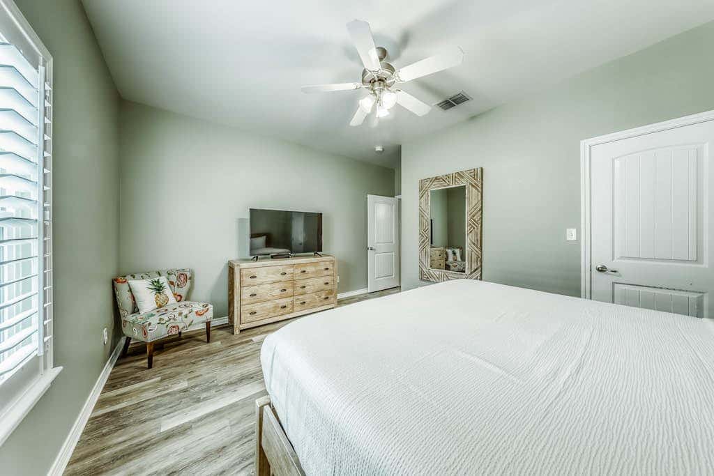Palm Bay 504 - Heated Pool & Dog-Friendly