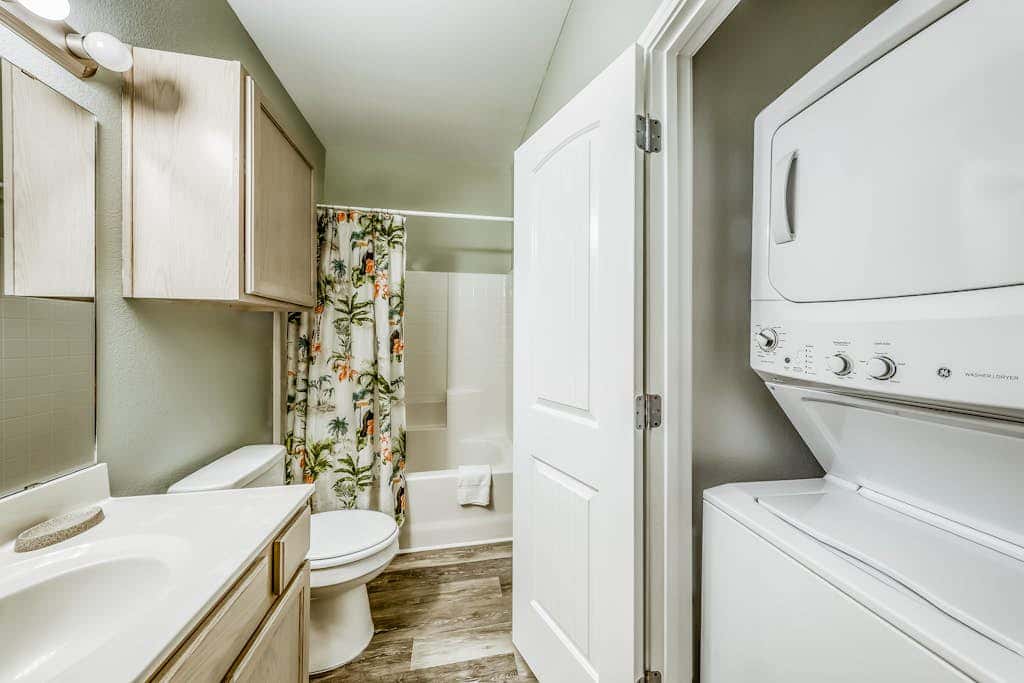 Palm Bay 504 - Heated Pool & Dog-Friendly