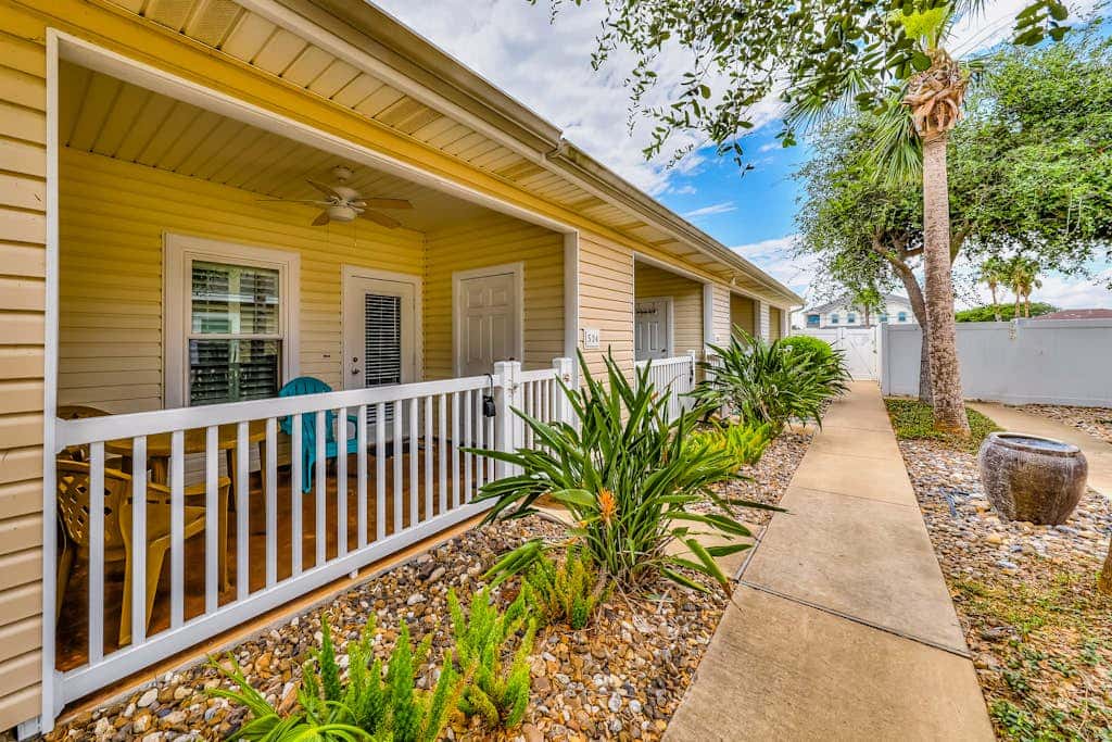 Palm Bay 504 - Heated Pool & Dog-Friendly