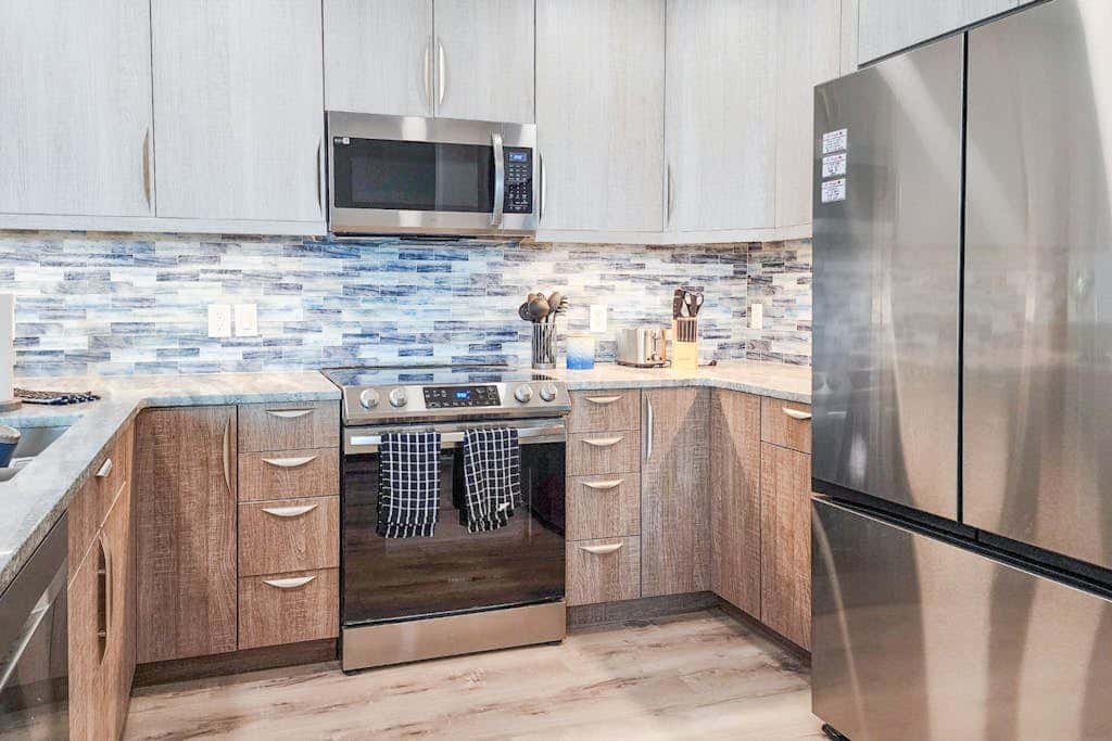 Lakeshore Villa  #21