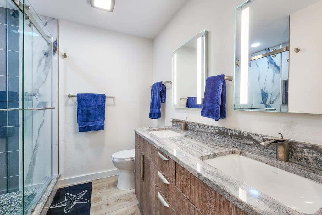 Lakeshore Villa  #21