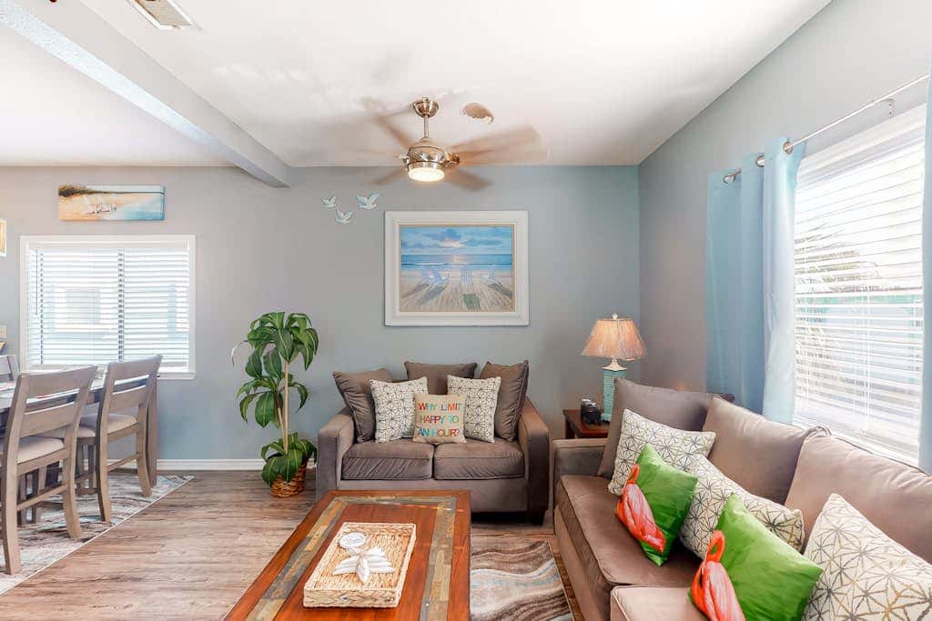 Leeward Isles 305
