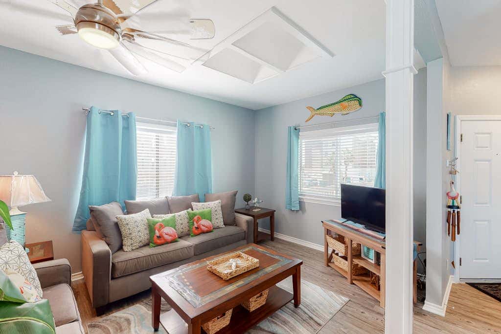 Leeward Isles 305