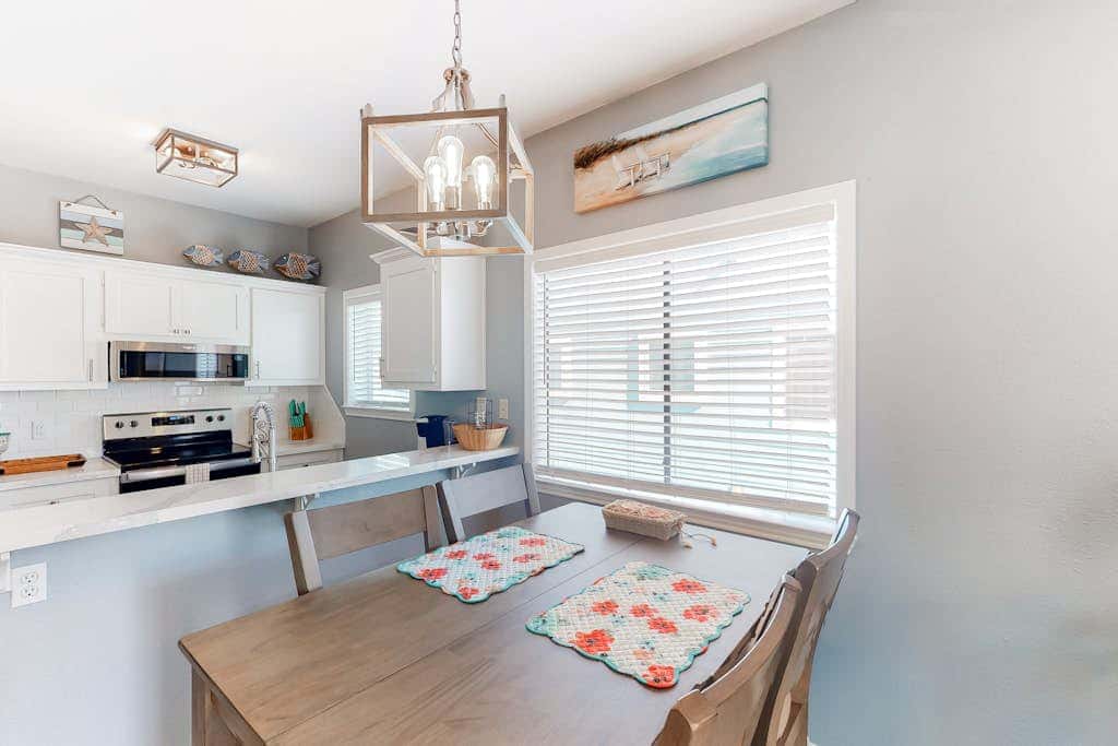 Leeward Isles 305