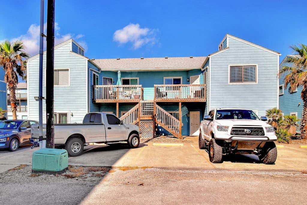 Leeward Isles 305