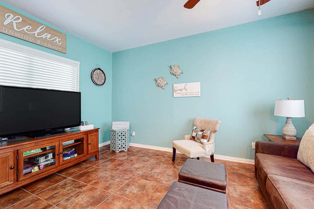 Leeward Isles - Lyla's Beach Getaway