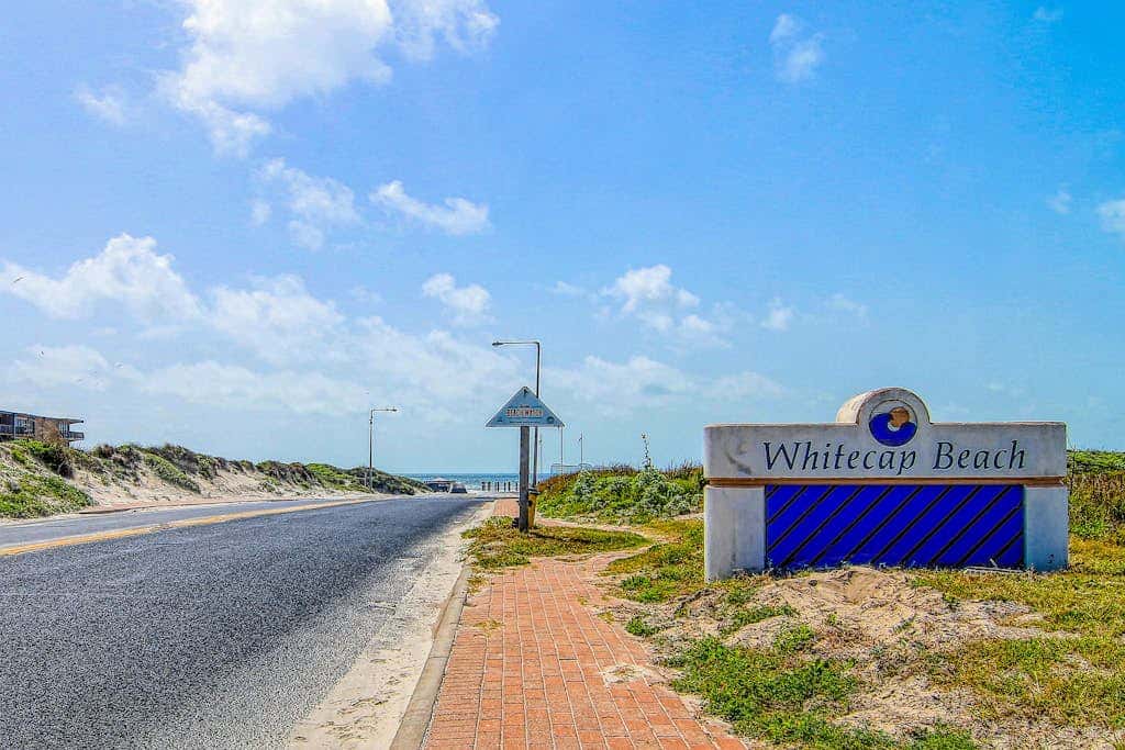 Leeward Isles - Lyla's Beach Getaway