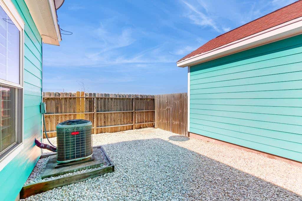 Marquesas 401 - Shared Pool, Patio & Dogs OK