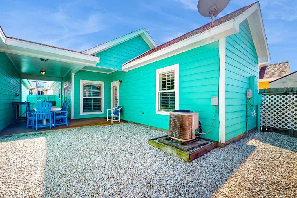 Marquesas 401 - Shared Pool, Patio & Dogs OK