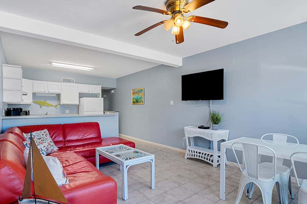 Sweet Caroline at Seamist Condominiums