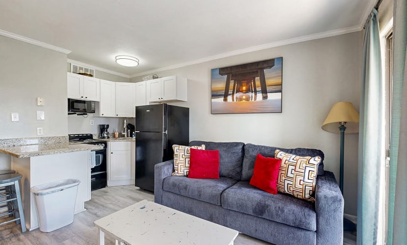 Oceanfront Condo w/Shared Pool, Central AC, Free WiFi, Private Balcony