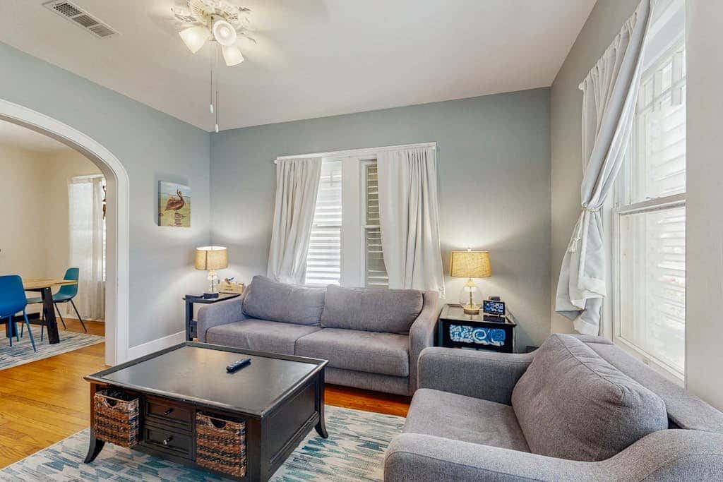 Sea Glass Cottage - Dog-Friendly, Near the Beach