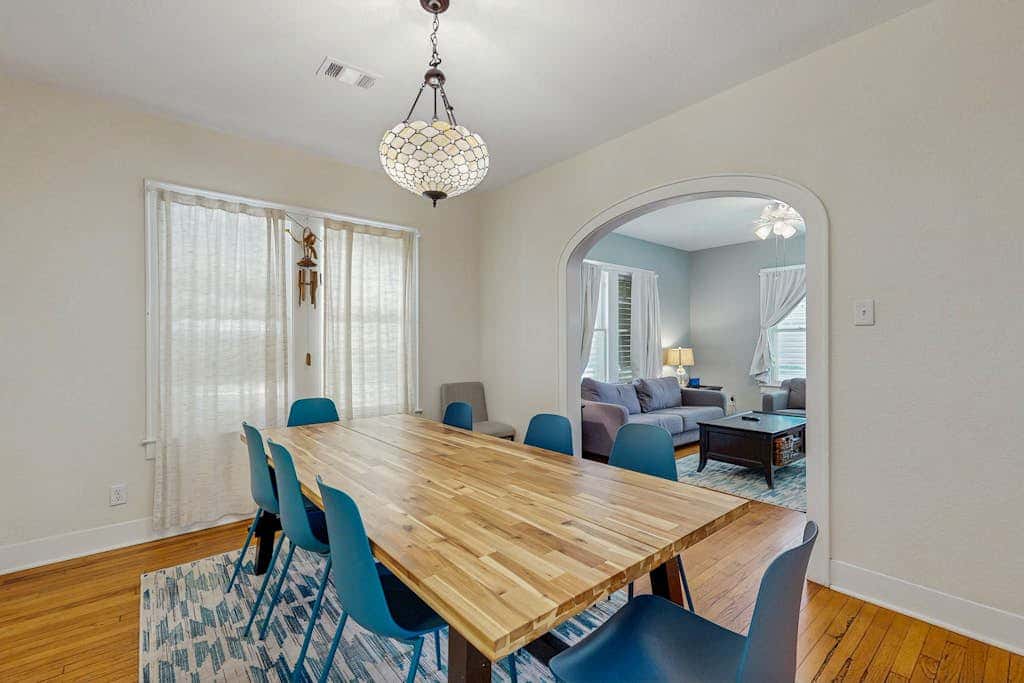 Sea Glass Cottage - Dog-Friendly, Near the Beach