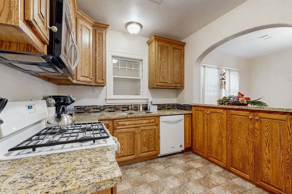 Sea Glass Cottage - Dog-Friendly, Near the Beach