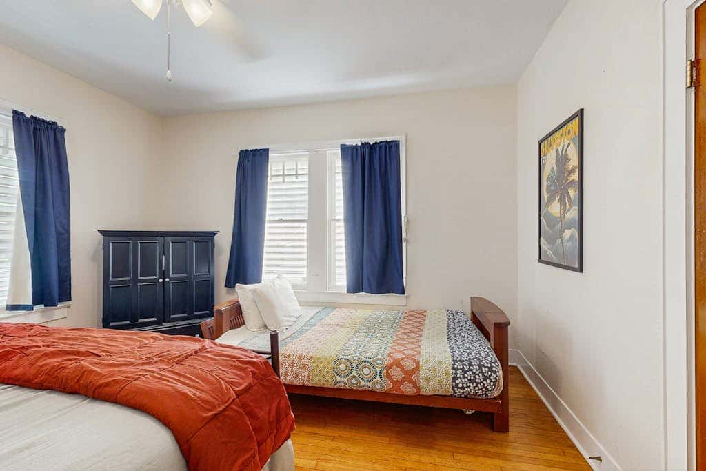 Sea Glass Cottage - Dog-Friendly, Near the Beach