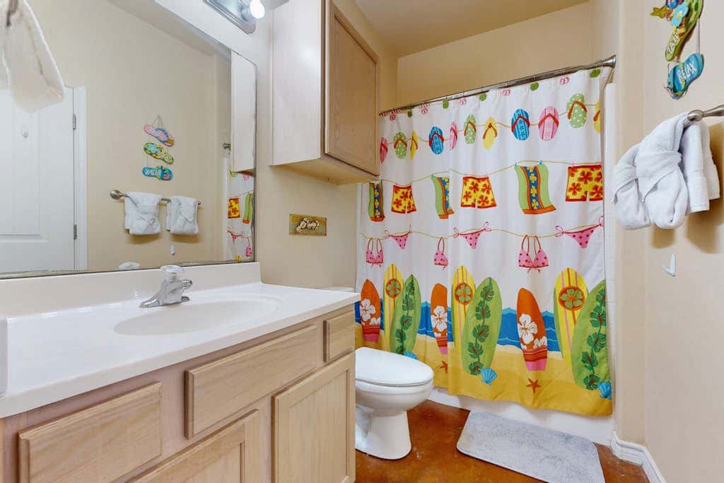 Palm Bay 304 - Lagoon Pool & Private Patio