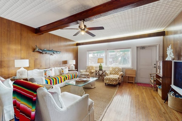 Historical house with rooftop deck, porch, chef's kitchen, & W/Ds - dog-friendly