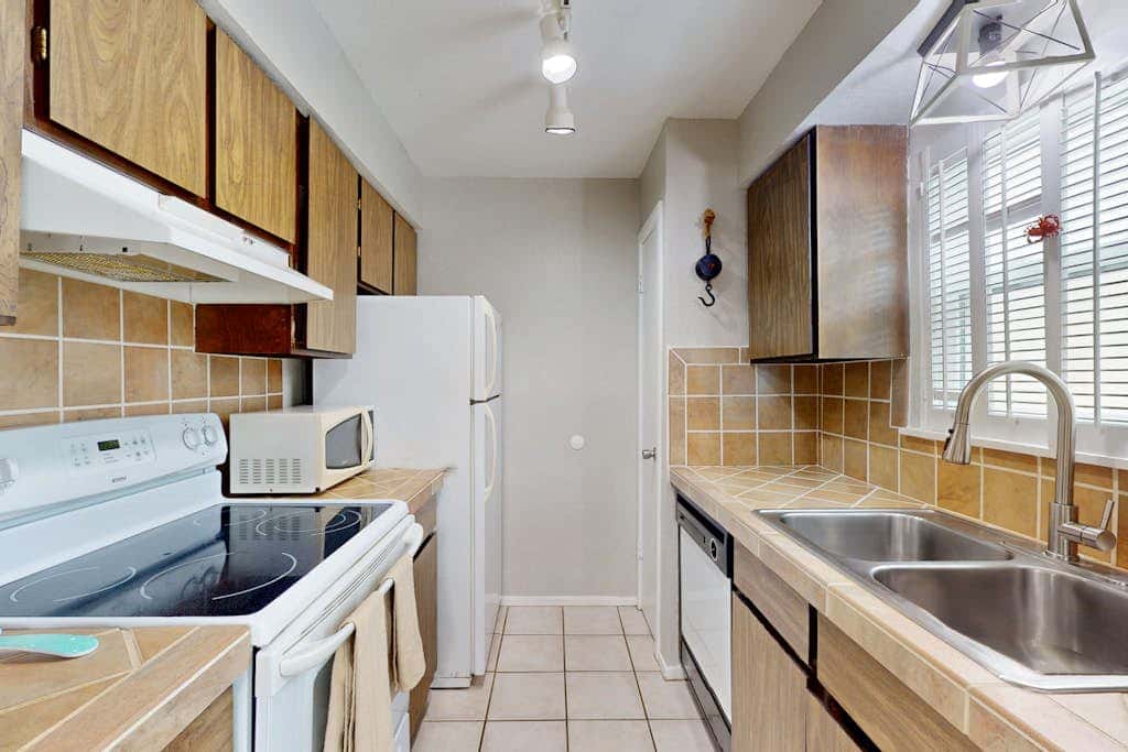 Rockport Racquet & Yacht Club - Coastline Condo