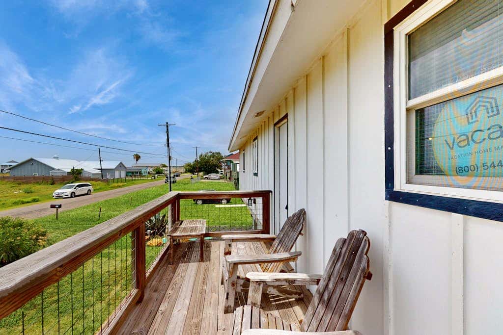 Bay Breeze House