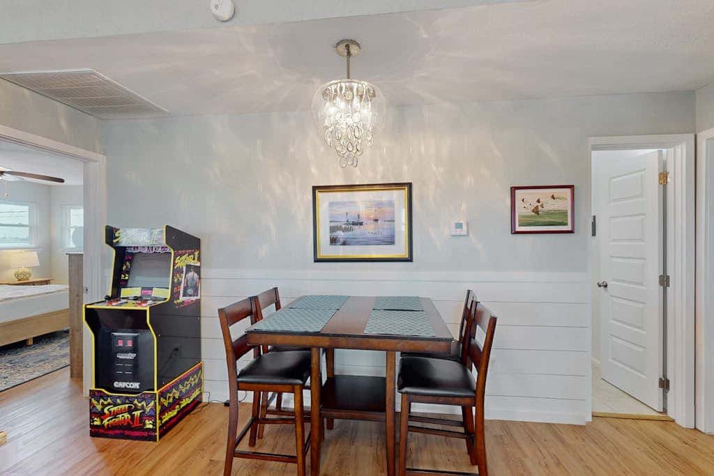 Bay Breeze House