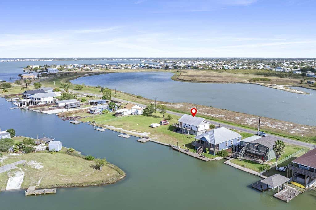 Bay Breeze House