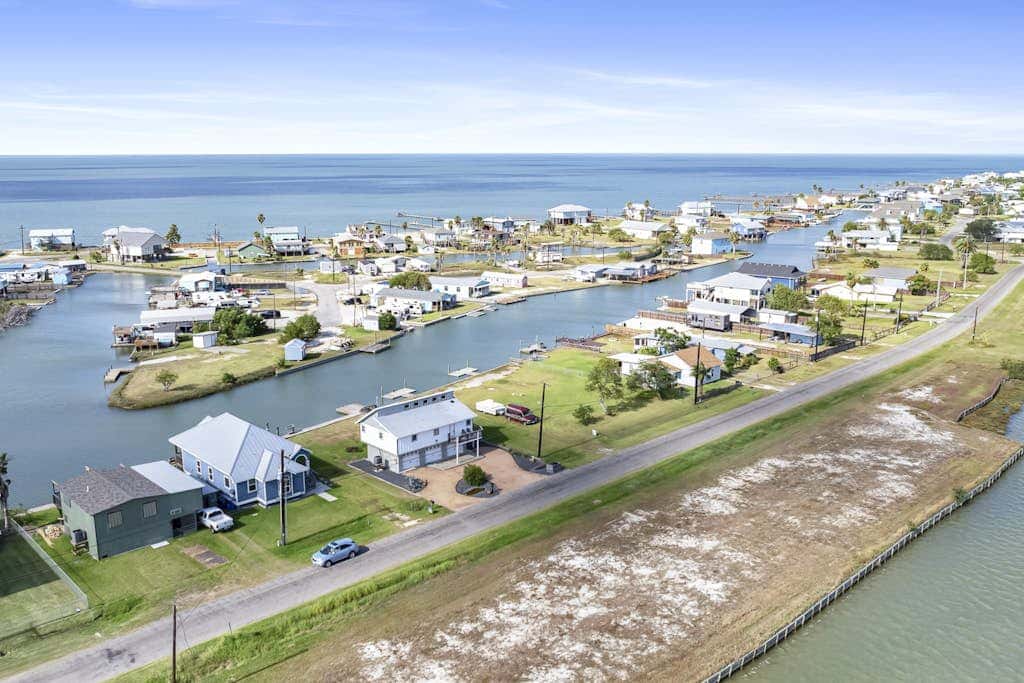 Bay Breeze House