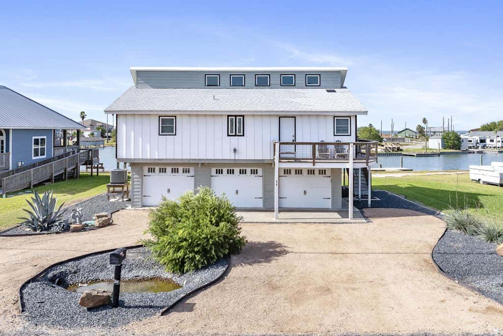 Bay Breeze House