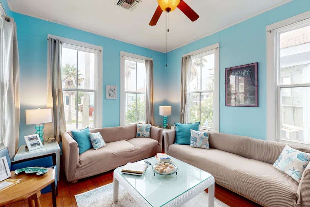 Galveston Getaway - Historic Home Near the Beach