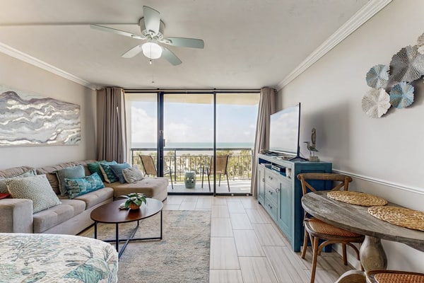 San Luis Resort studio with Gulf view, pool, hot tub, fitness room & firepit