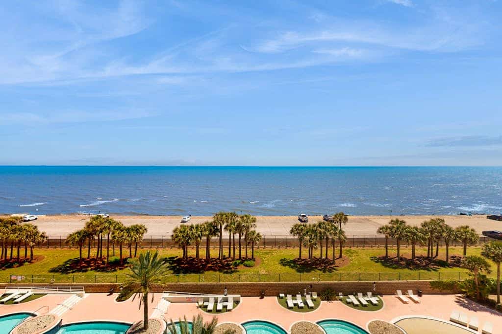 Beachfront condo with beach access, game room, gym, pools, theater room, balcony