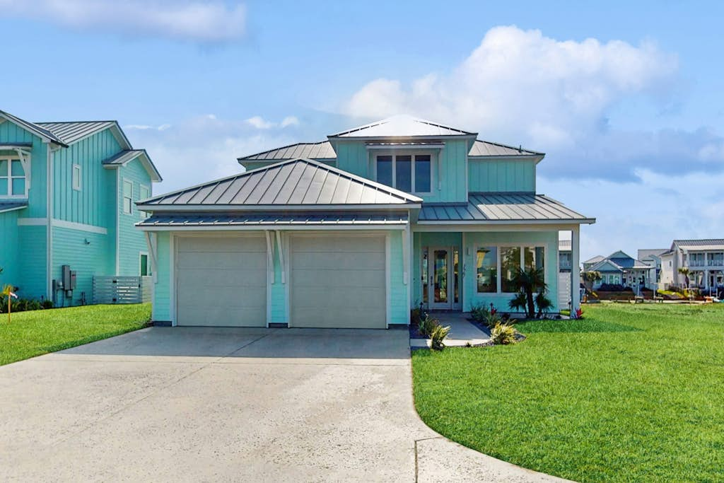 Tortuga Palms - Bayfront, Heated Pool & Hot Tub