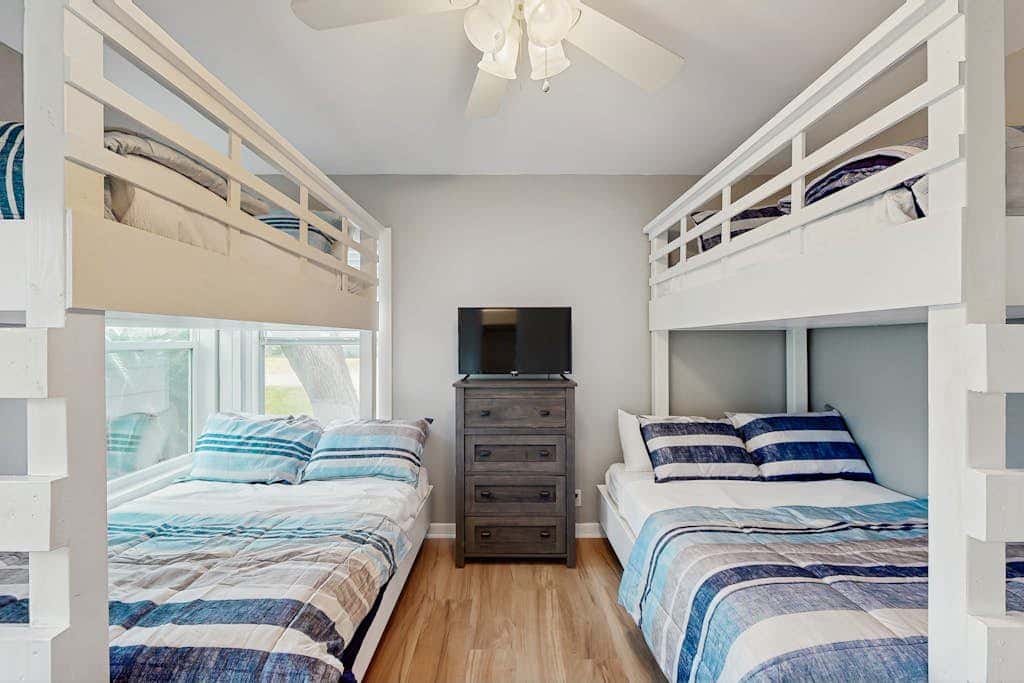 The Lazy Oak Retreat