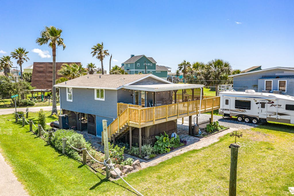 Roped in Gulf Cottage