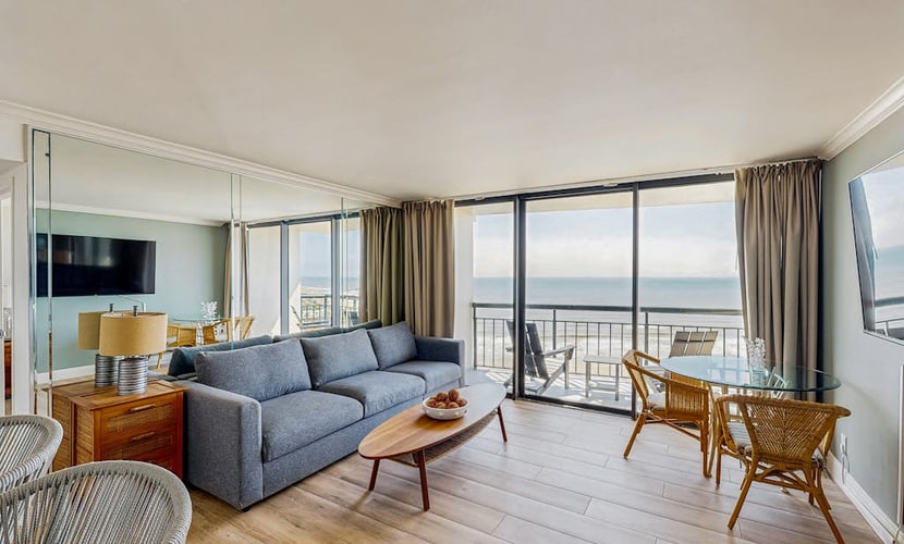 14th-floor condo at Gulf-front resort - central AC, balcony, pool, & hot tub