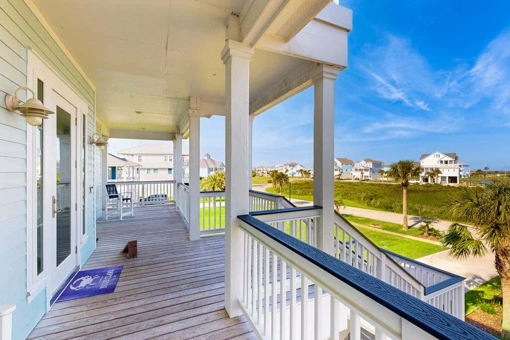 Blue Claws - Bayfront, Elevator & Resort Pools