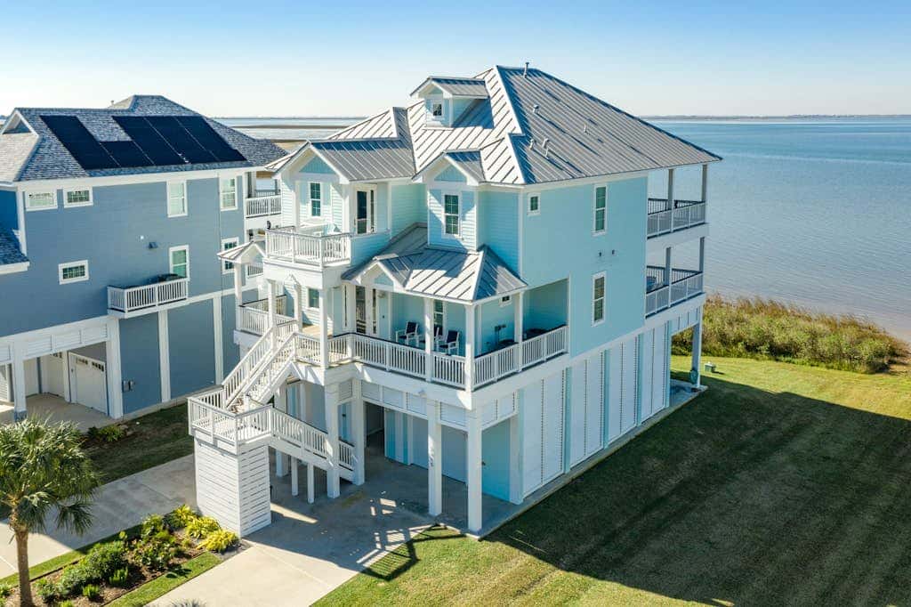 Blue Claws - Bayfront, Elevator & Resort Pools