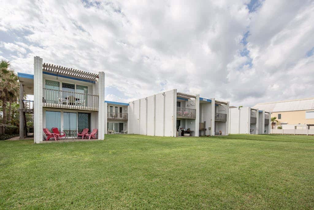 La Playa Condominiums 209