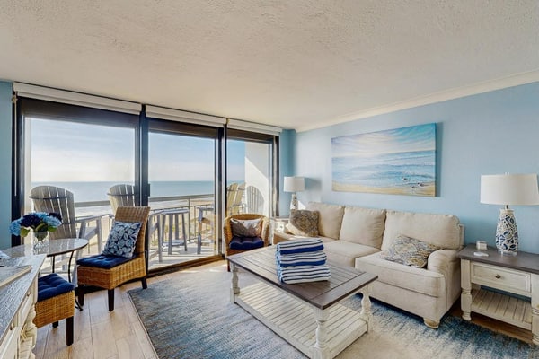 San Luis Resort Condo with ocean view, balconies, shared hot tub & pool, WIFI