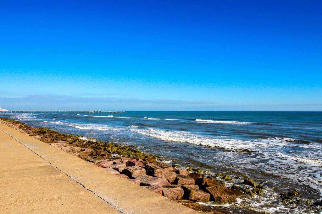 Victorian Condos - Back to the Beach