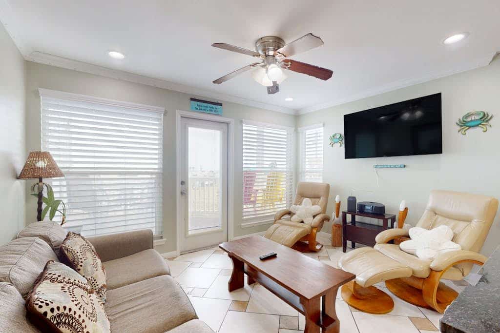 Seascape Condos - A SeaScape Paradise #1101