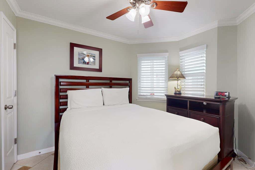 Seascape Condos - A SeaScape Paradise #1101