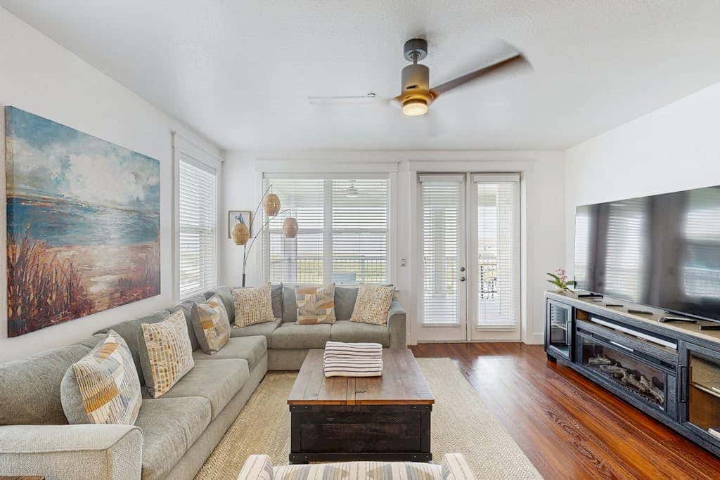 Sunset Estuary - Bay Views, Heated Pool & Hot Tub