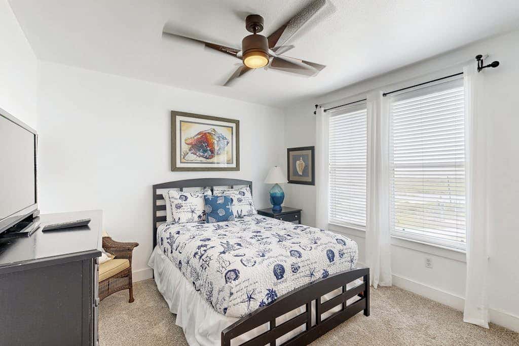 Sunset Estuary - Bay Views, Heated Pool & Hot Tub