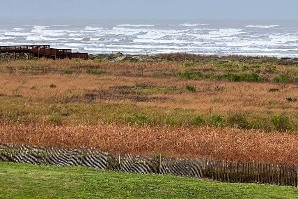 Sunset Estuary - Bay Views, Heated Pool & Hot Tub